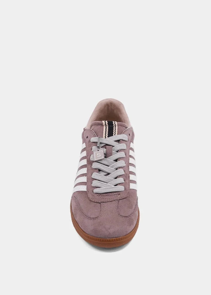 Stevie Sneaker