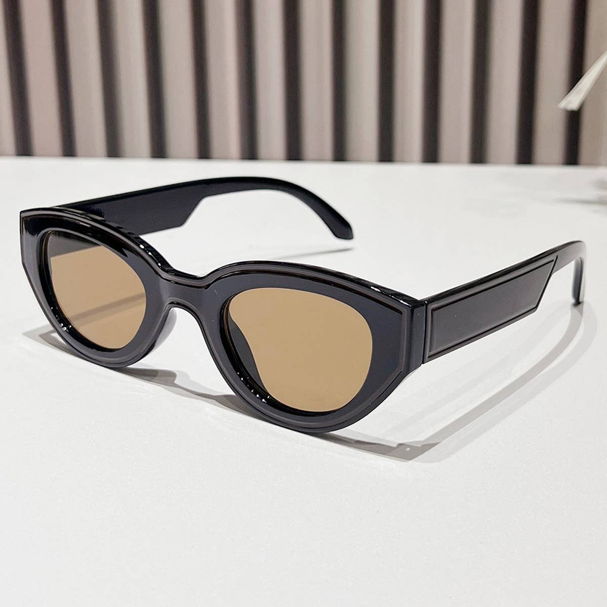 PAINTED CAT-EYE SUNGLASSES_CWASG0420