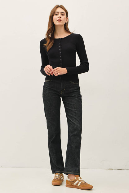 RIBBED BUTTON UP CARDIGAN