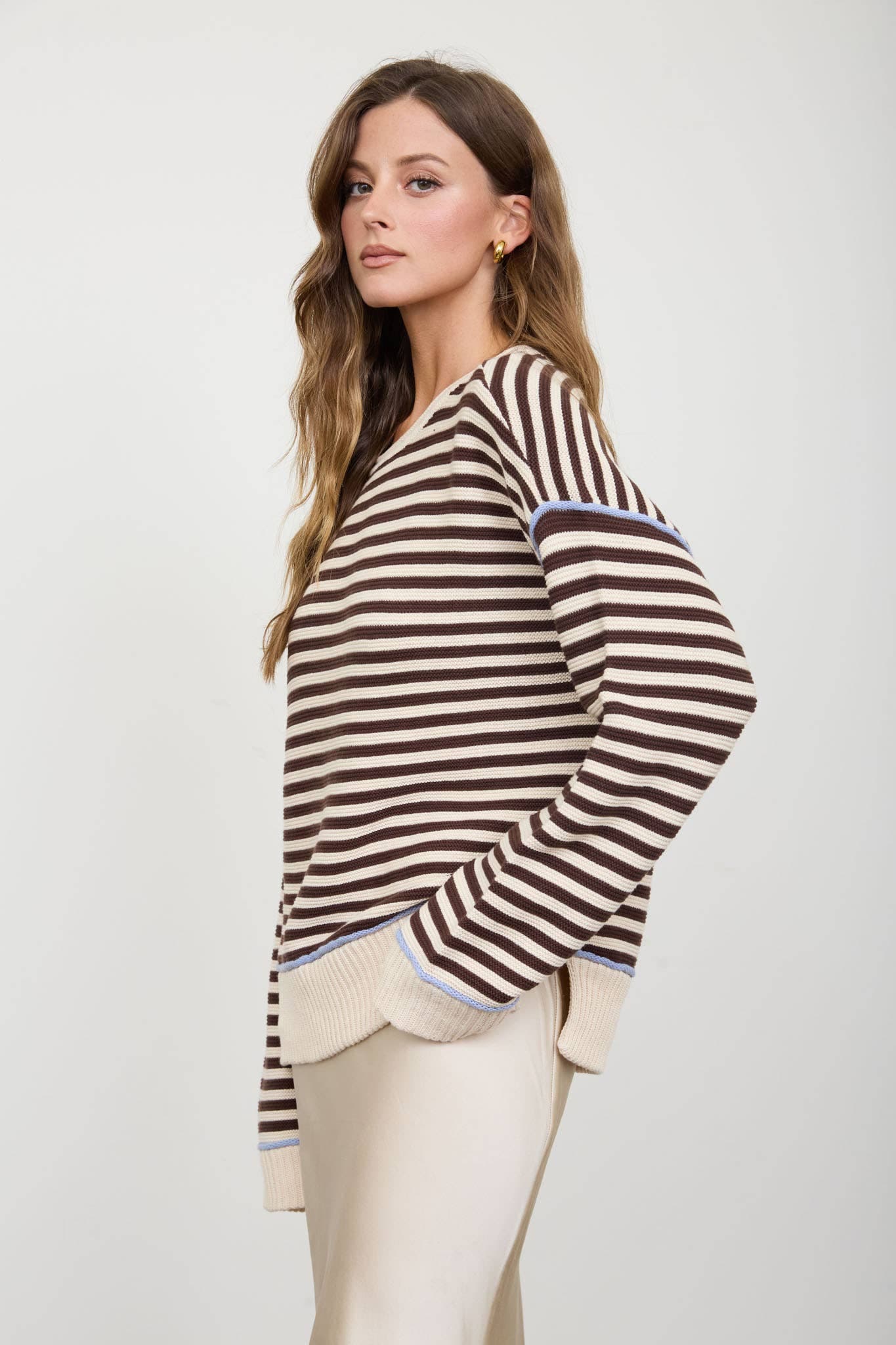 STRIPE CONTRAST STITCH RAW EDGE KNIT SWEATER