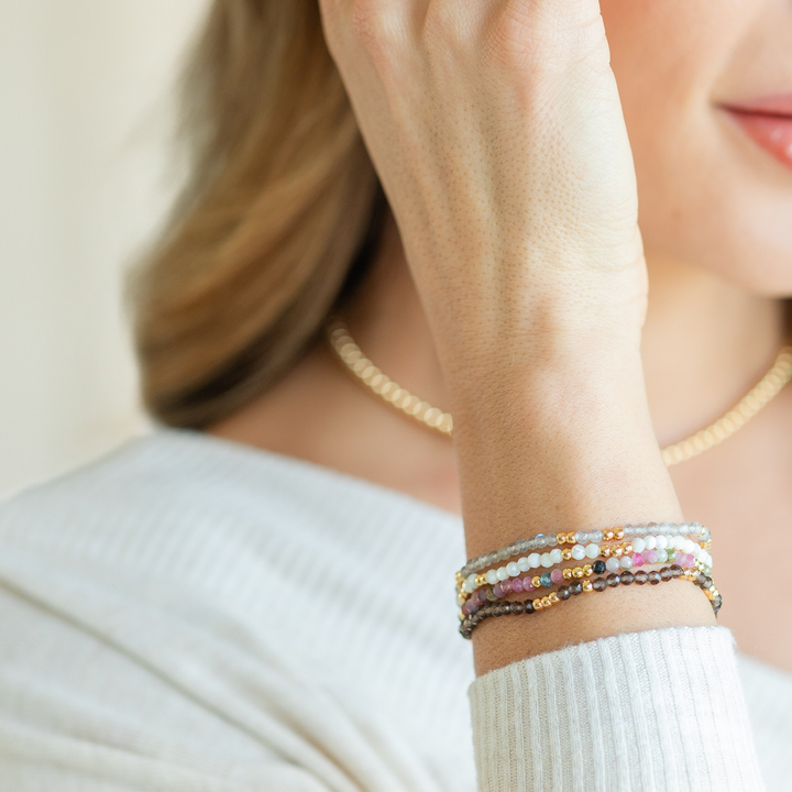 Assorted Stone Or Shell Stretch Bracelets With Beads