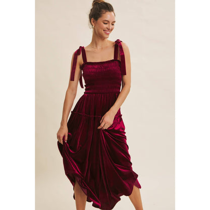 HOLIDAY CLASSIC VELVET SMOCKED MIDI DRESS WITH POCKETS