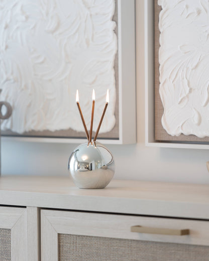 Neva Everlasting Vase, Silver Metallic Candle Holder