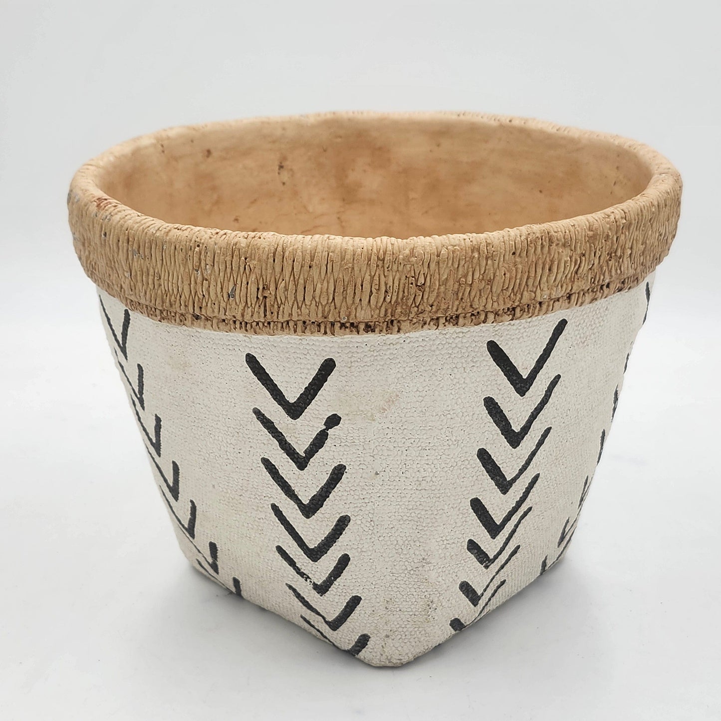 V Pattern Planter Pot