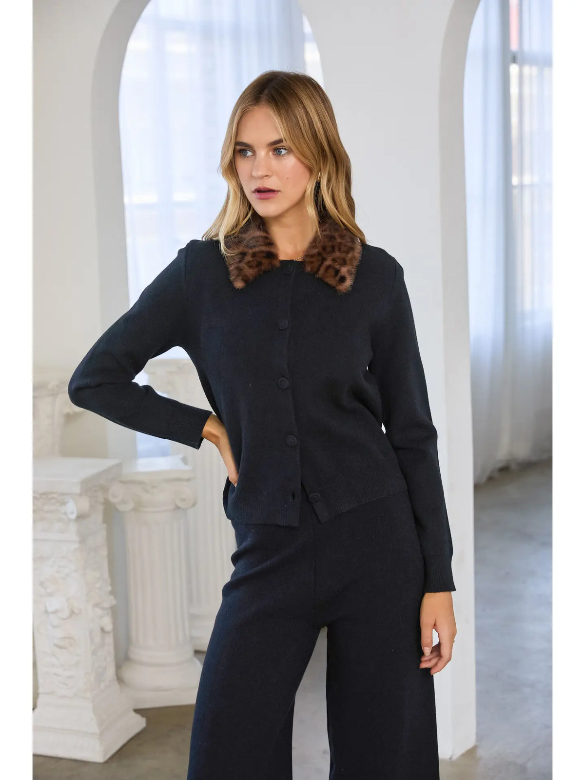 Black knit cardigan with leopard faux fur detachable collar and button front