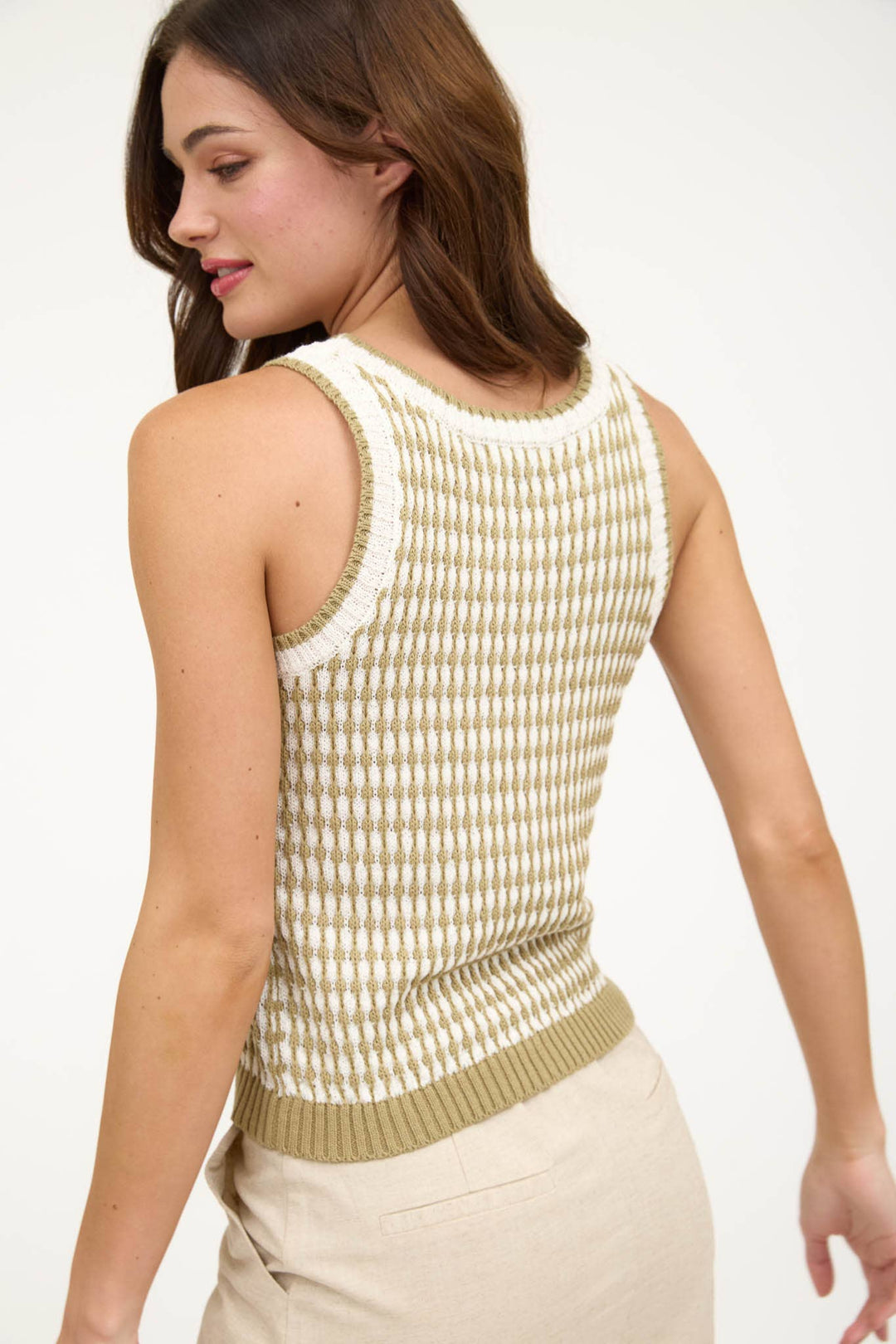 TW1647 CONTRAST KNIT SLEEVELESS PULLOVER SWEATER VEST