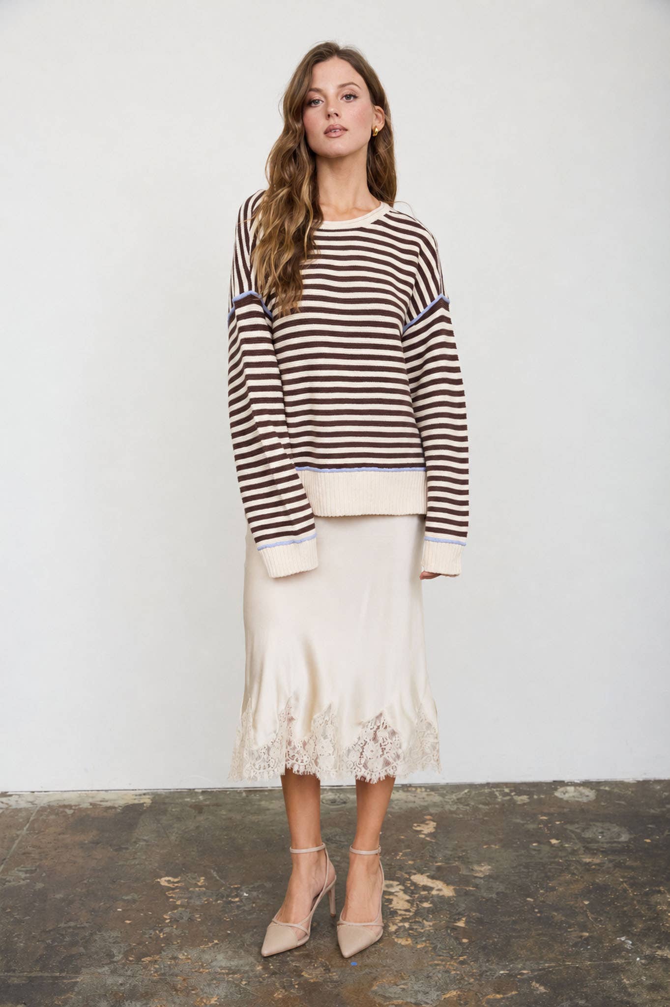 STRIPE CONTRAST STITCH RAW EDGE KNIT SWEATER