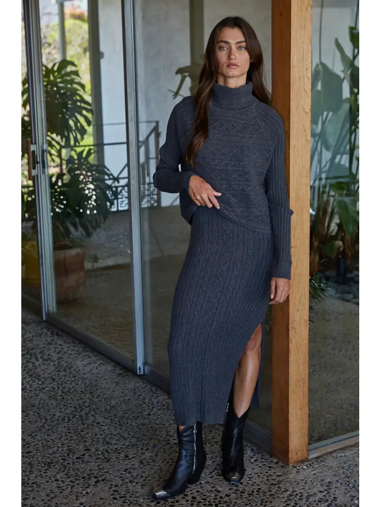 Turtleneck Raglan Pullover Top