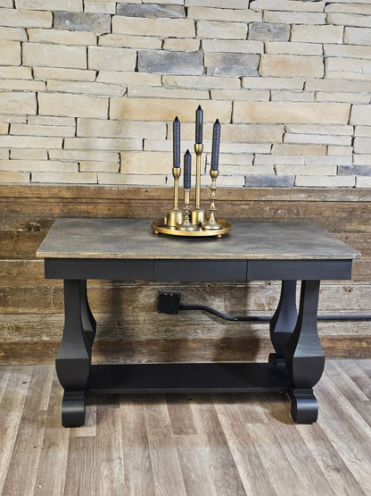 OTP - Crocodile Library Table