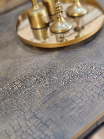 OTP - Crocodile Library Table