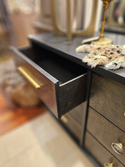 OTP - Crocodile Finish 9 Drawer Dresser