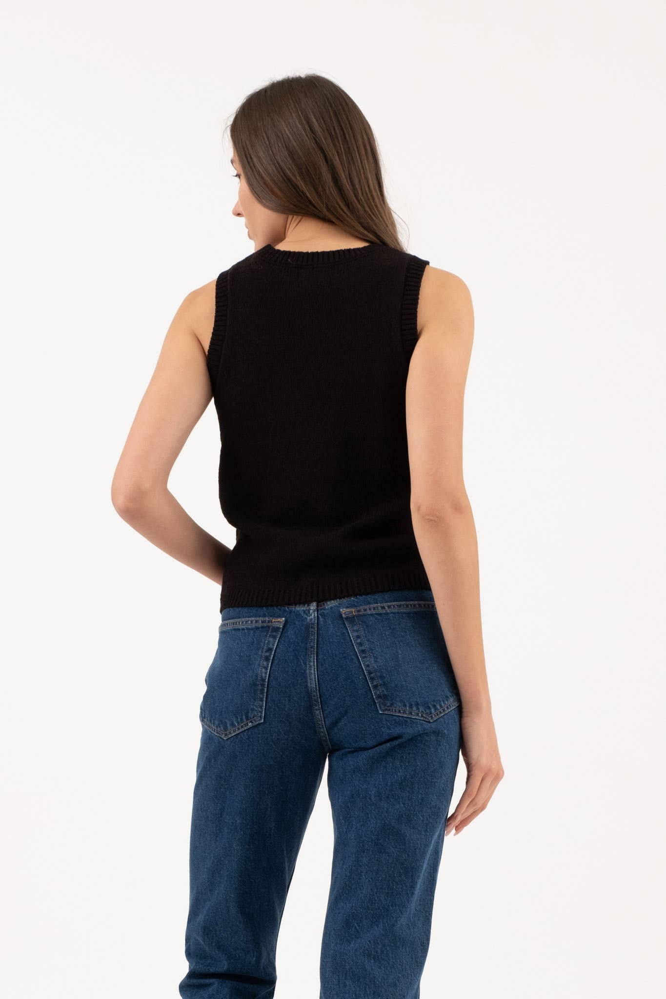 CREW NECK SLEEVELESS KNIT PULLOVER SWEATER