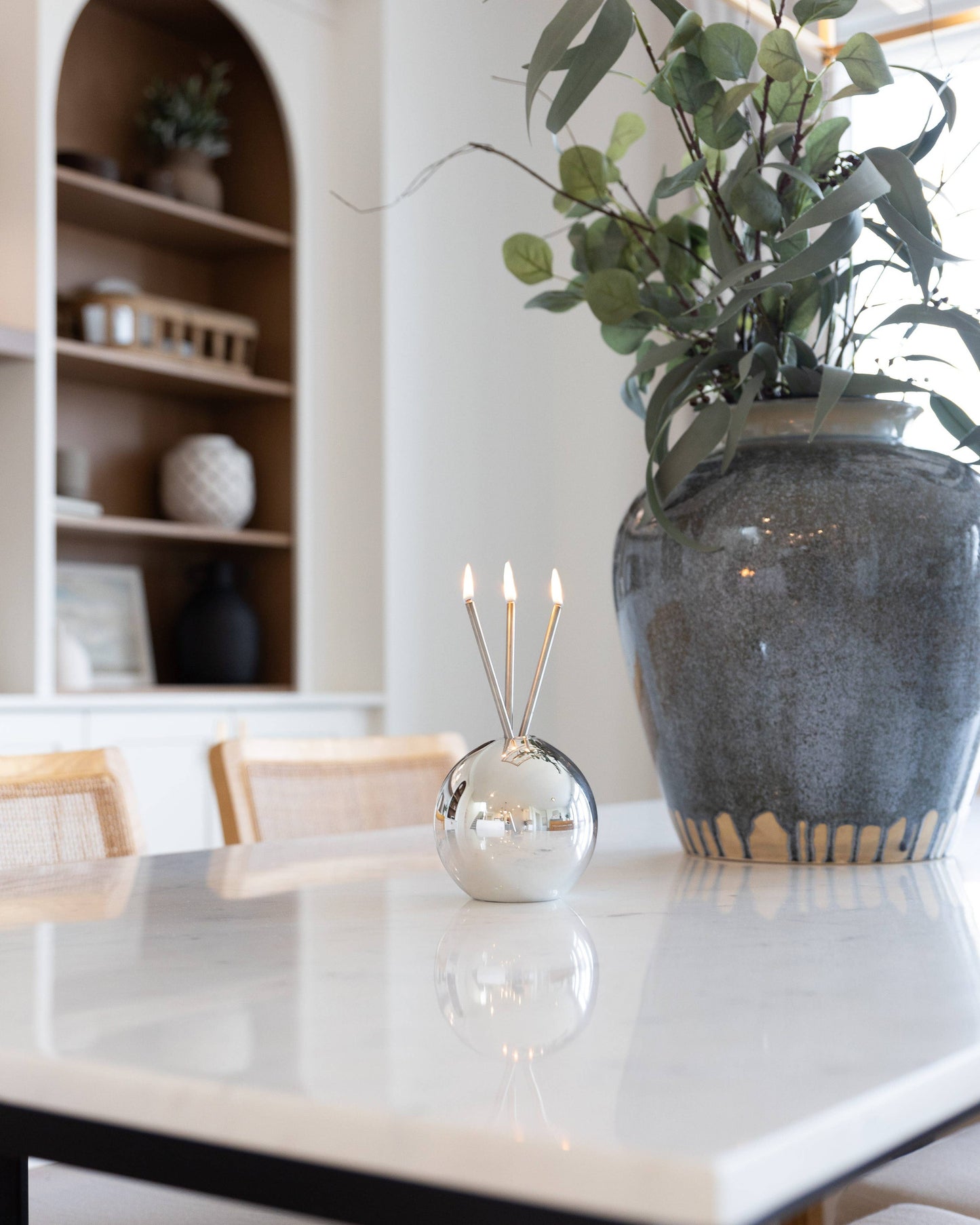 Neva Everlasting Vase, Silver Metallic Candle Holder