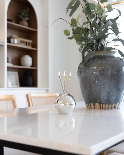 Neva Everlasting Vase, Silver Metallic Candle Holder