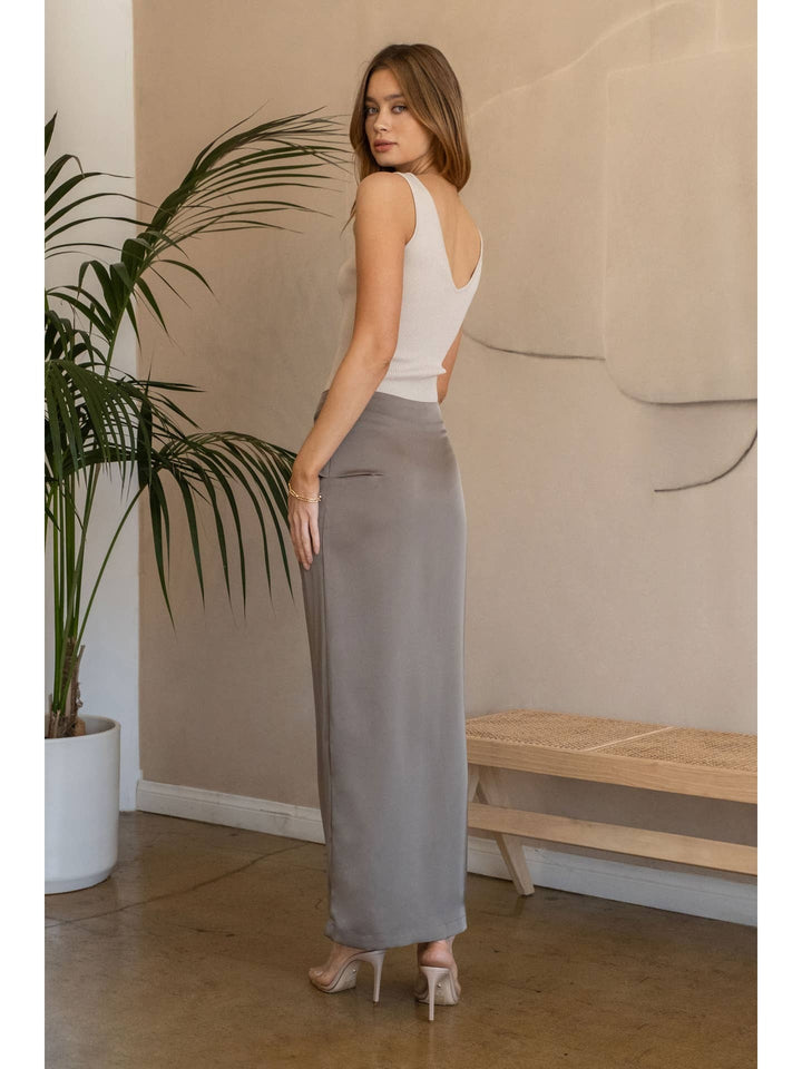 V  neck sleeveless ribbed tank top