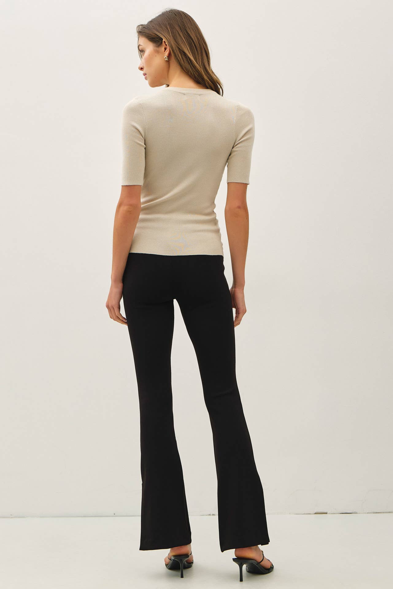 CLASSIC SOLID HALF SLEEVE RIB KNIT TOP