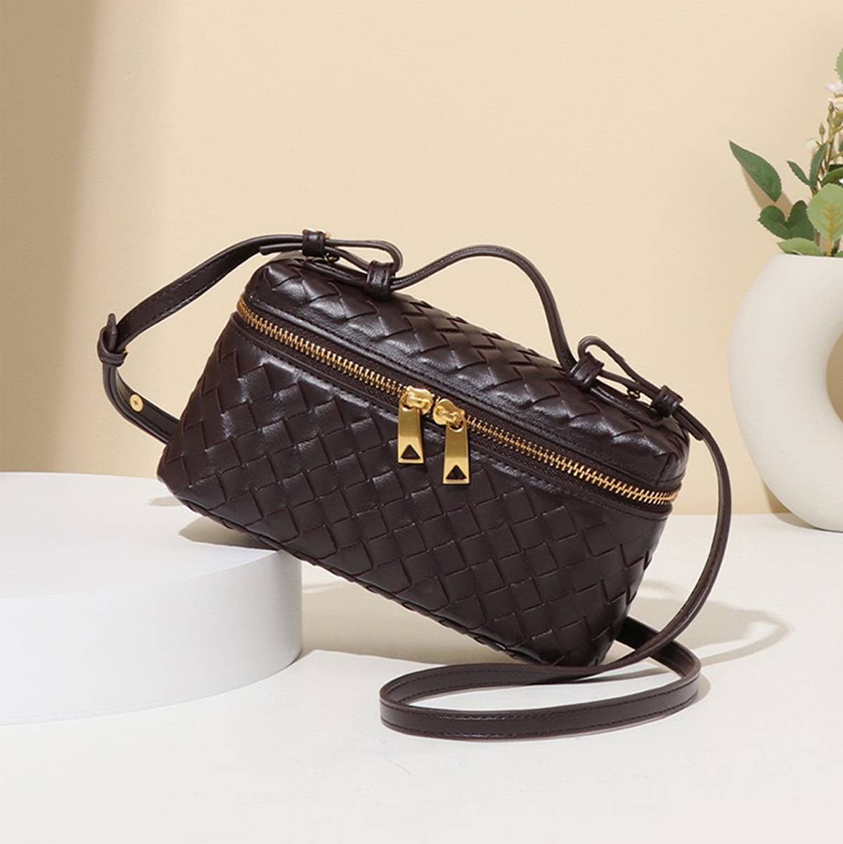 Handmade Woven Trendy Box Shoulder Bag_CWAB06123