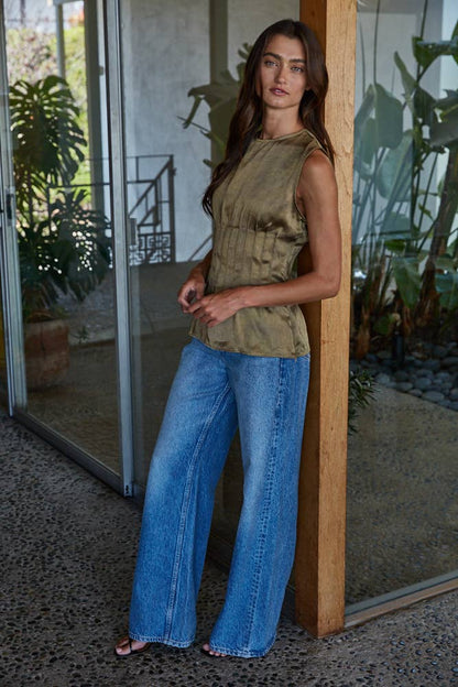 Woven Polyester Crew Neck Sleeveless Top