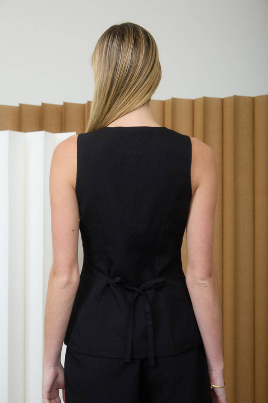 Round Neck Sleeveless Button Up