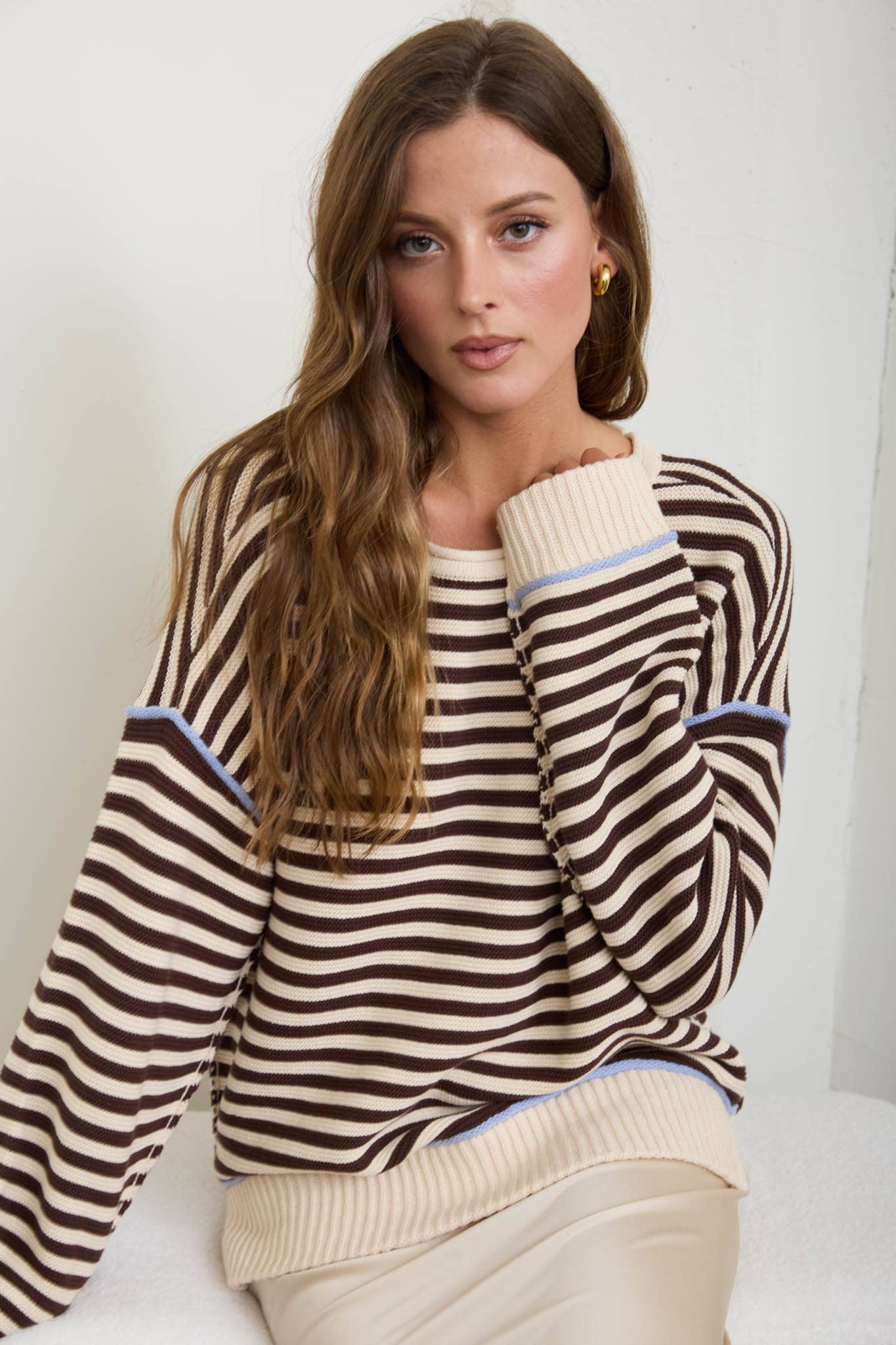STRIPE CONTRAST STITCH RAW EDGE KNIT SWEATER