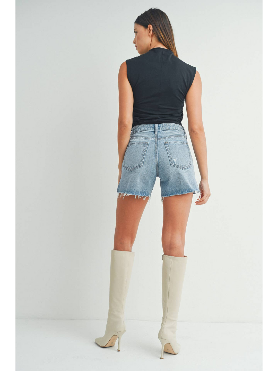 HR Side Slit Short