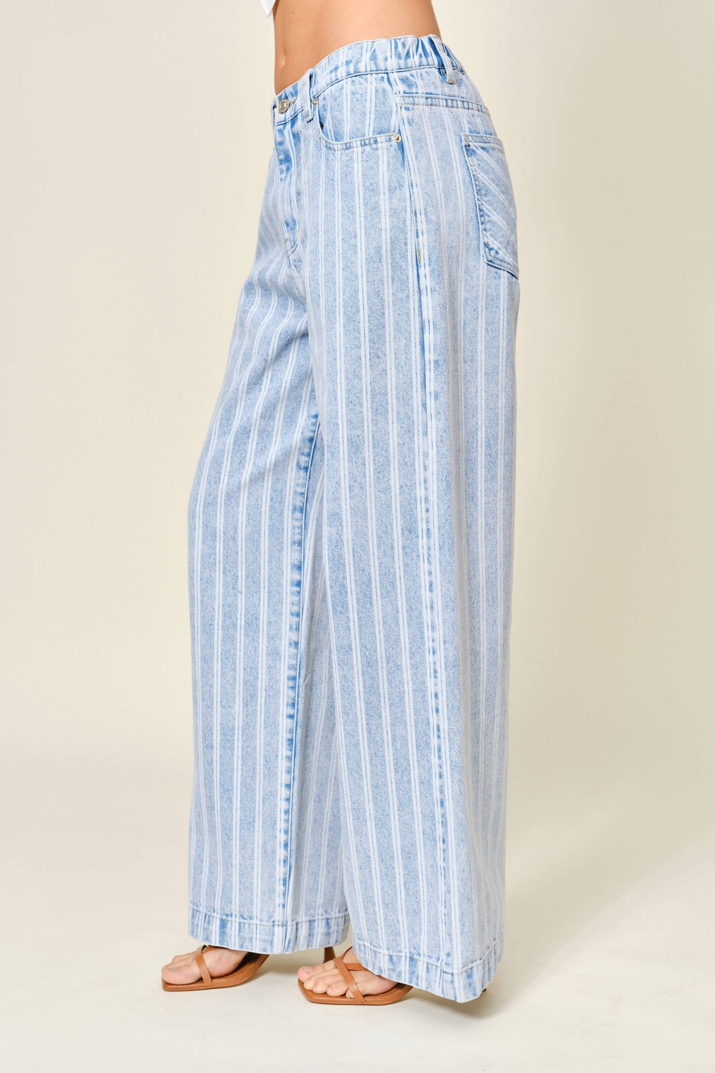 AJP5866 STRIPED DENIM STRAIGHT PANTS