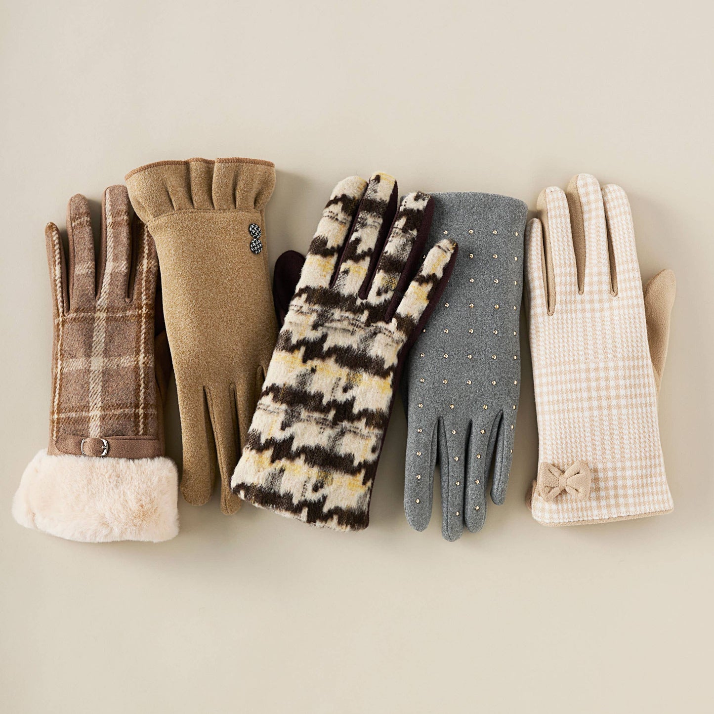 Studded Touchscreen Gloves