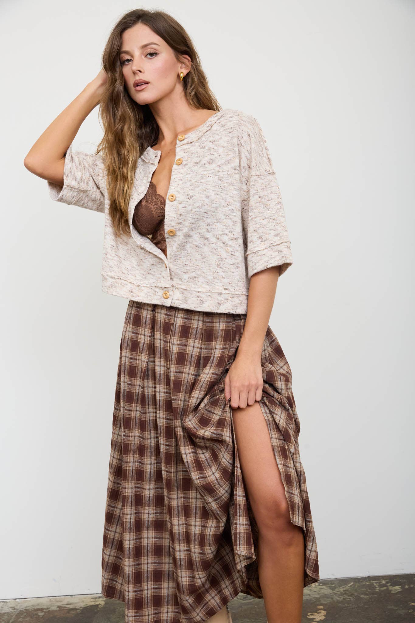 MARLED BUTTON DOWN SHORT SLEEVE RAW EDGE KNIT TOP