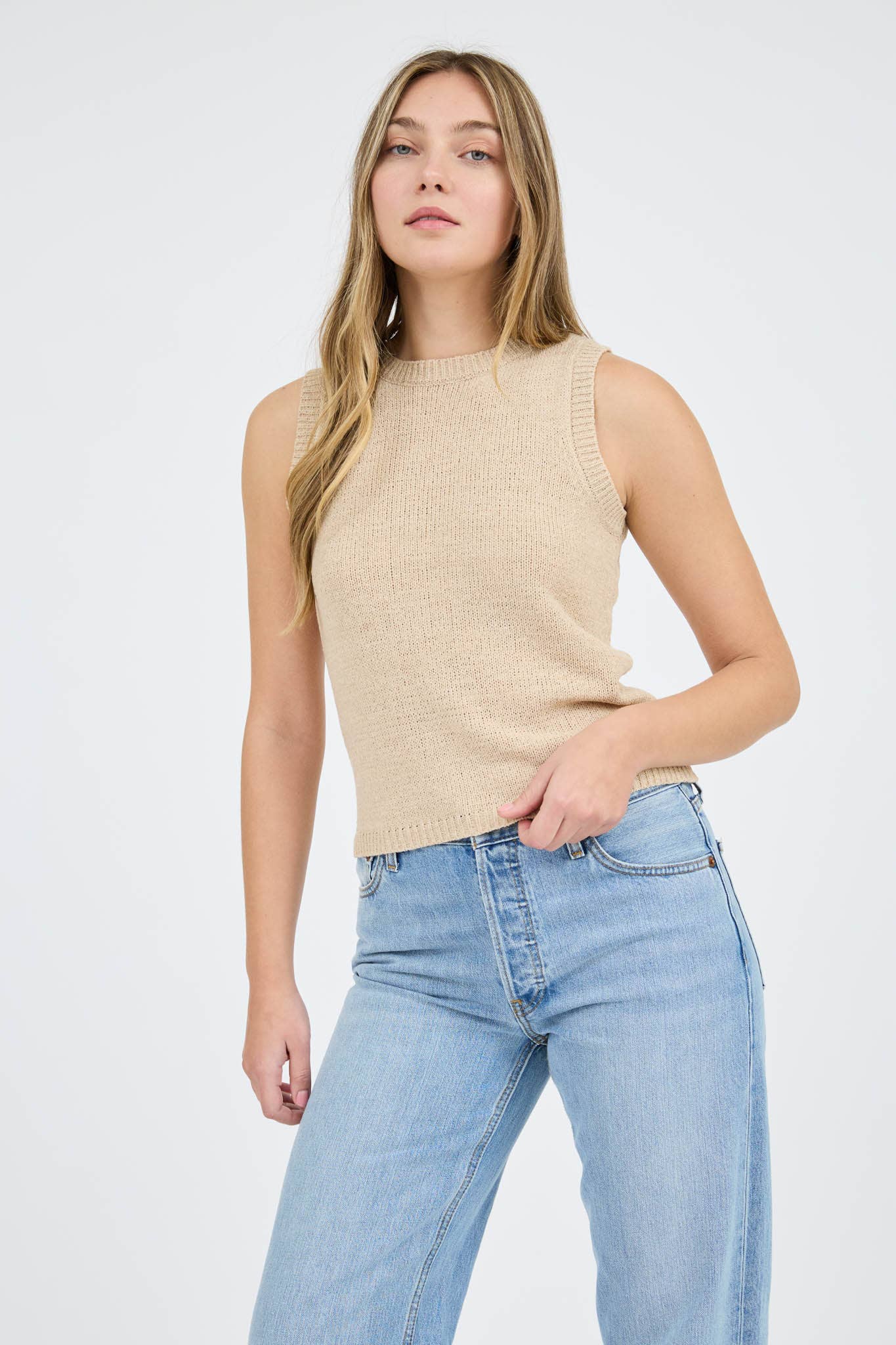 CREW NECK SLEEVELESS KNIT PULLOVER SWEATER