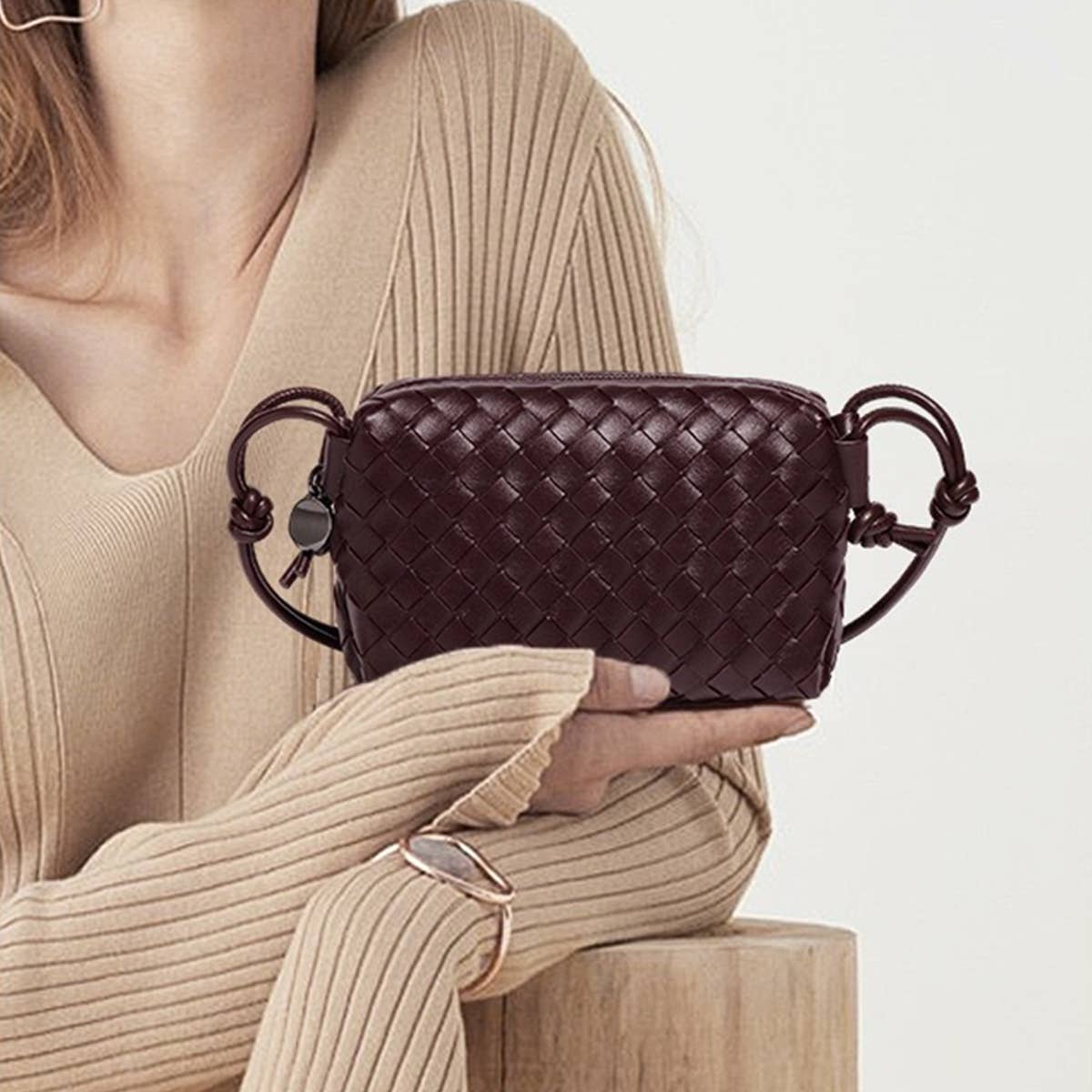 Handmade Woven Large Mini Crossbody Bag_CWAB06097