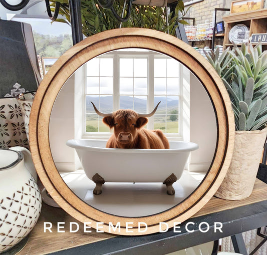 8" Round Highland White Tub Art