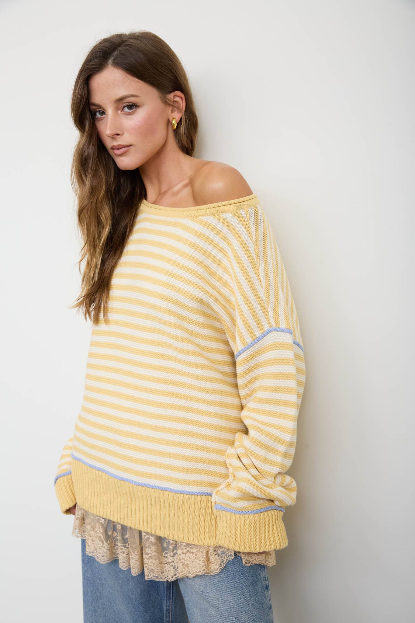 STRIPE CONTRAST STITCH RAW EDGE KNIT SWEATER