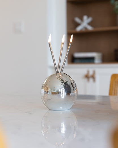 Neva Everlasting Vase, Silver Metallic Candle Holder