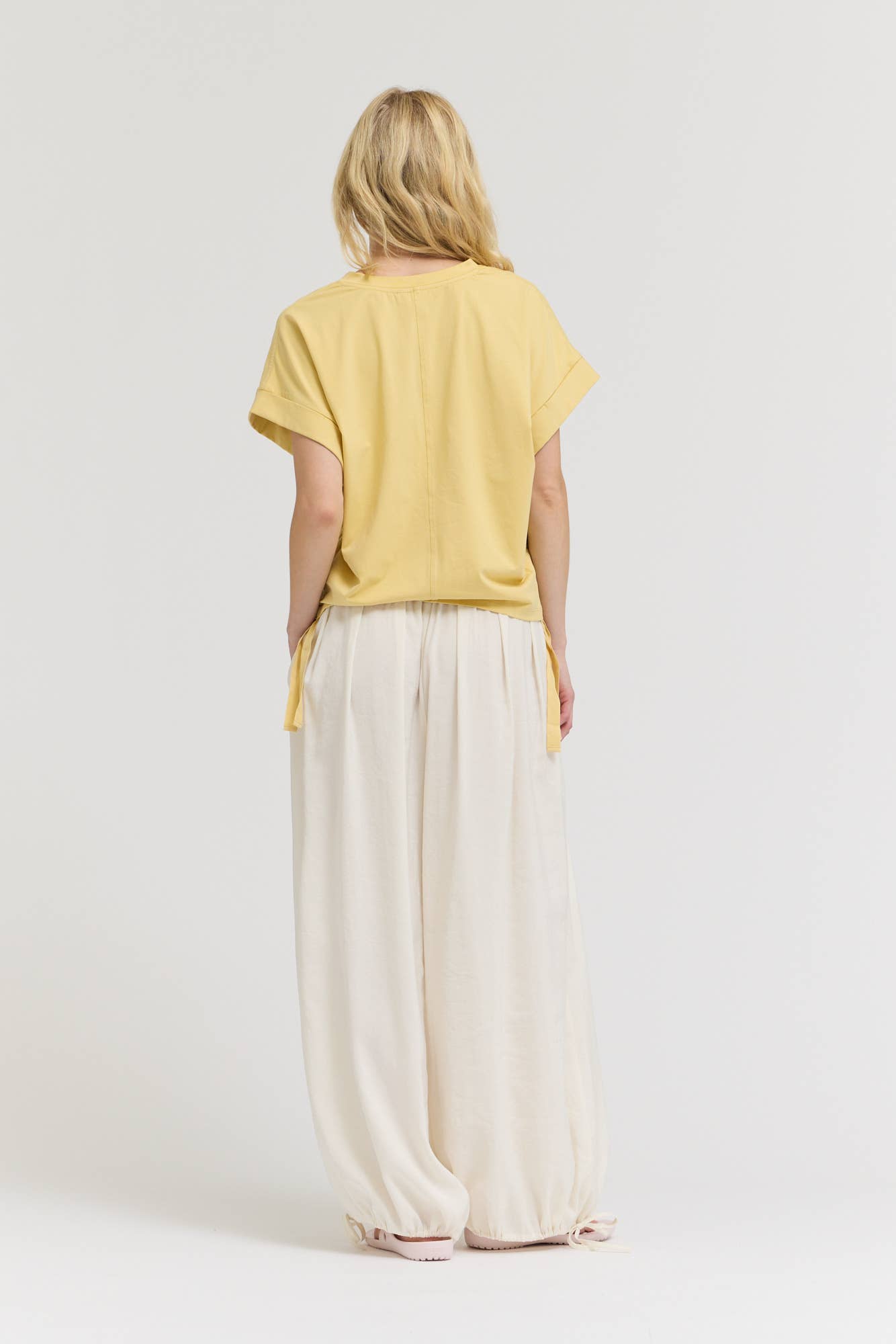 41628 - SIDE SCRUNCH TEE