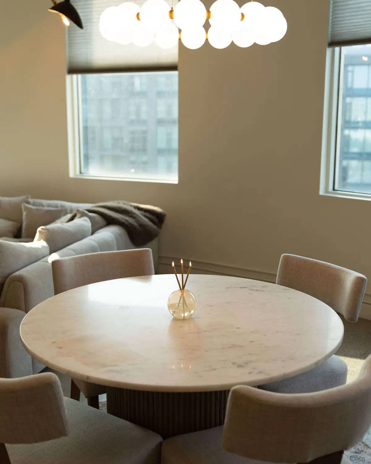 Neva Vase, Pampas - Oil Candle