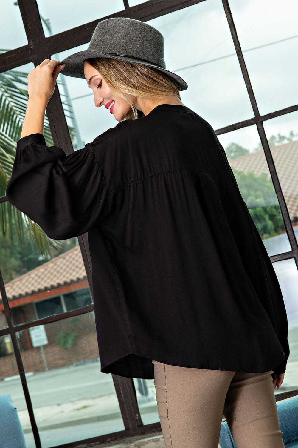 Plus V Neck Puff Sleeve Top