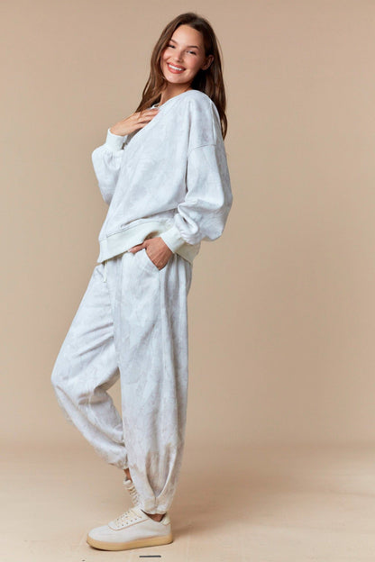 Leaf Printed Fleece Sweatshirt