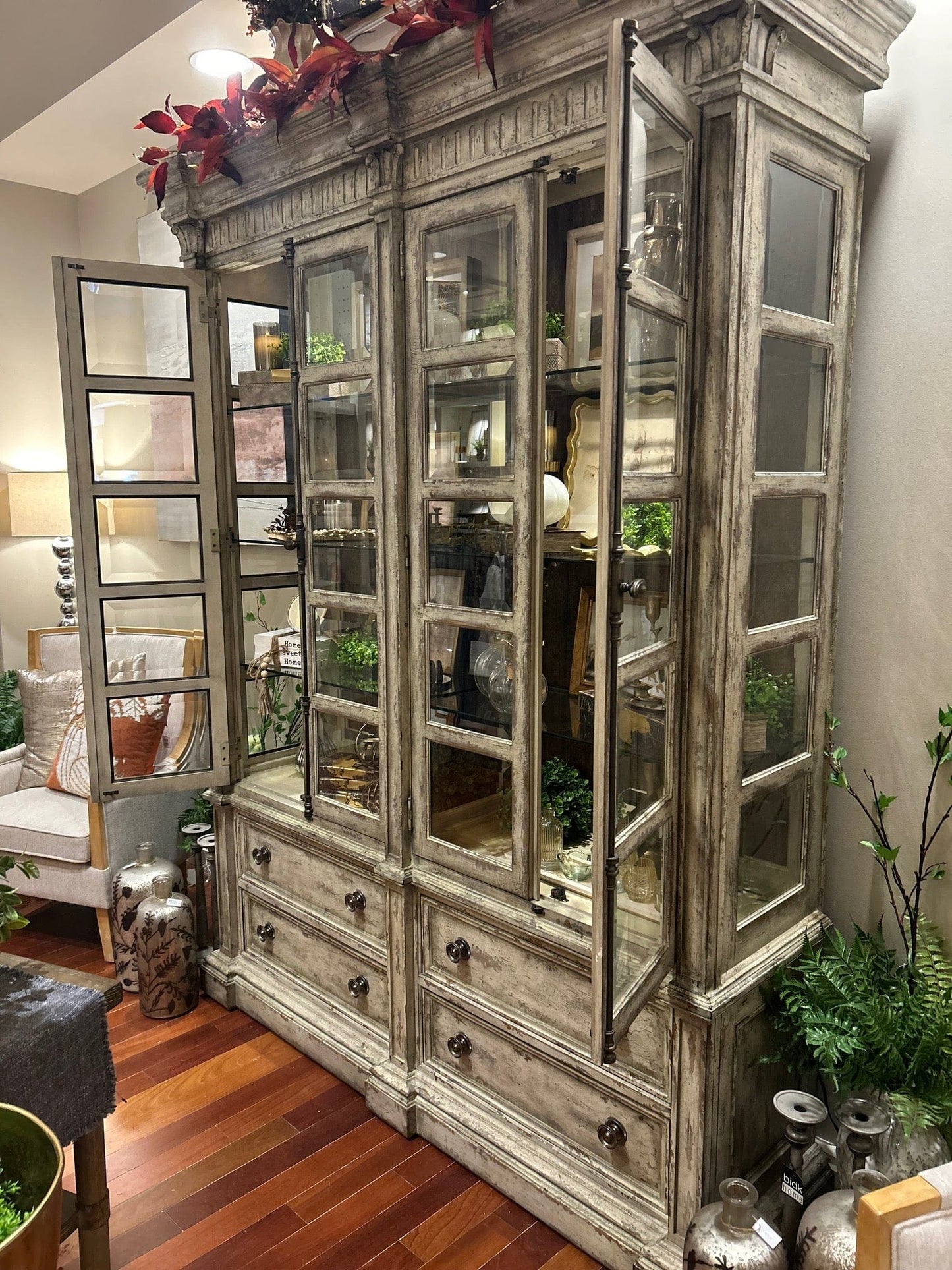 Thomasville Stella China Cabinet - Capeado Finish