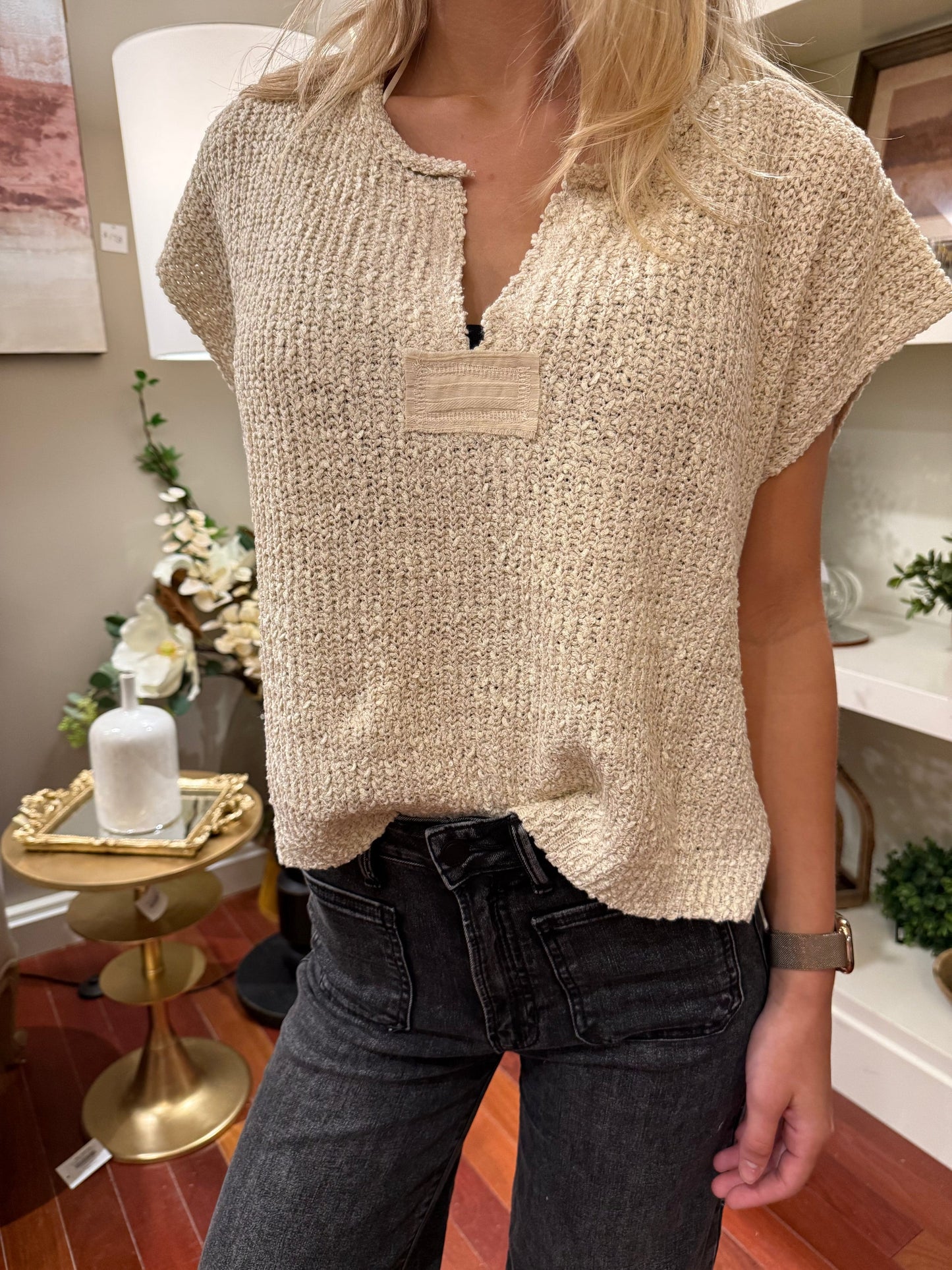Patch sleeveless sweater