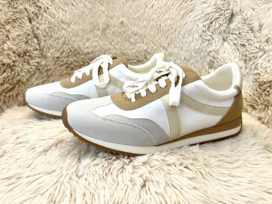 Mia Sneakers in Cement