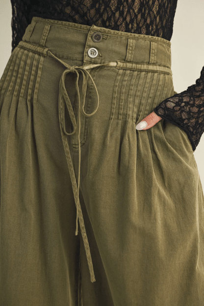 Pintuck Wide Leg Pants
