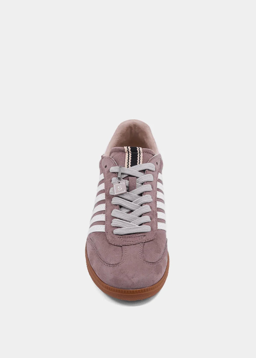 Stevie Sneaker
