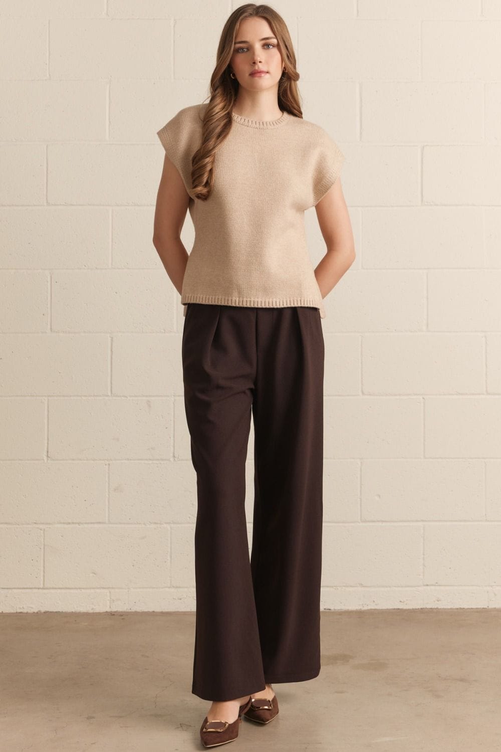 Entro beige short sleeve cropped knit sweater with ribbed neckline and hem