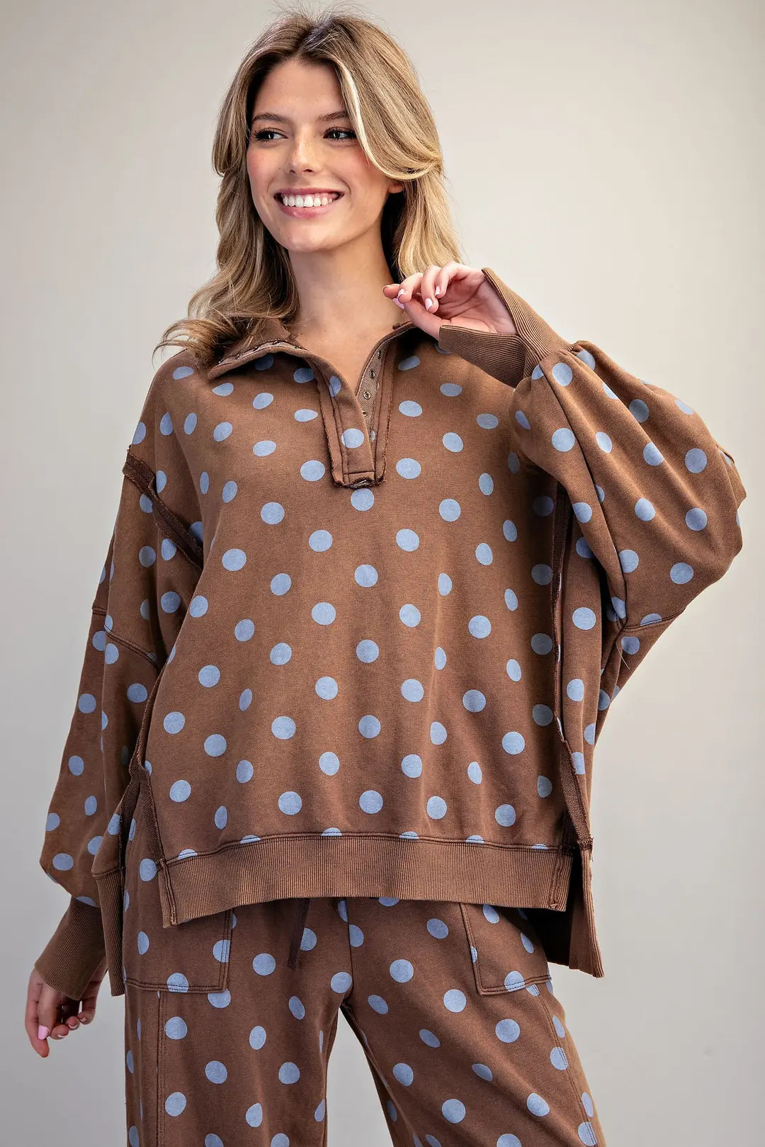 Mineral Washed Balloon Sleeved Polkadot Sweatshirt