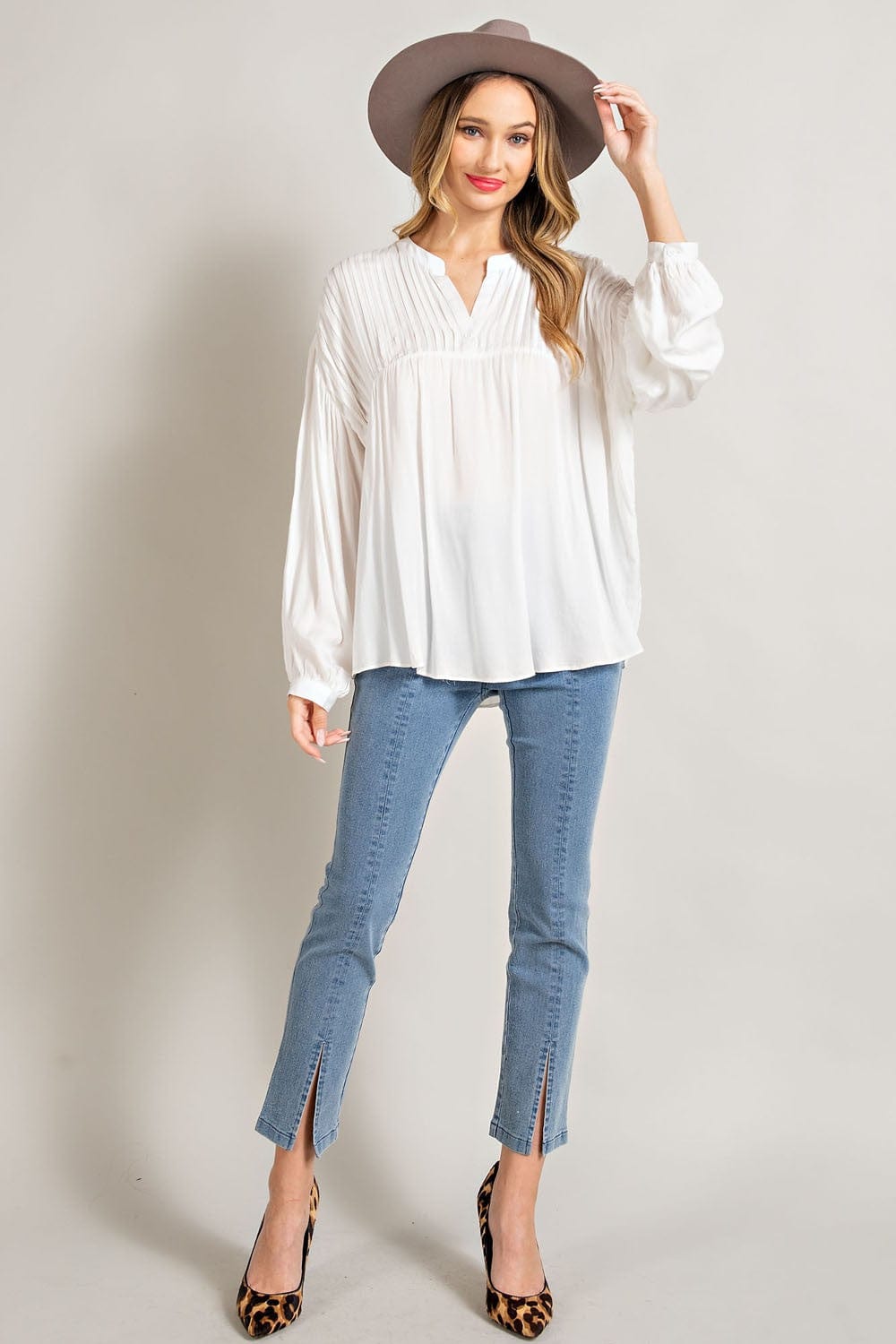 Plus V Neck Puff Sleeve Top