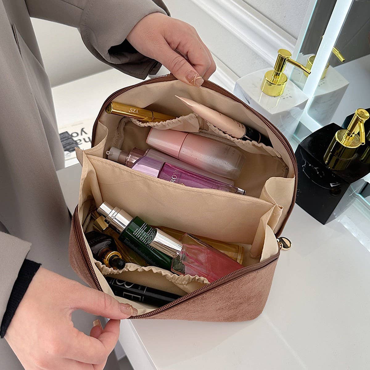 PORTABLE LARGE-CAPACITY FLAT-LAY COSMETIC BAG_CWAB4373