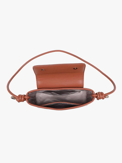 Oaklynn Straw Crossbody w/ Twisted Strap & Snap Closure Purse