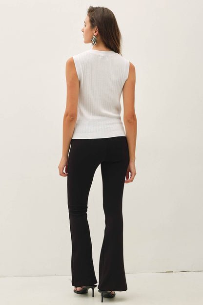 Textured Ribbed Classic Cut Sweater Tank