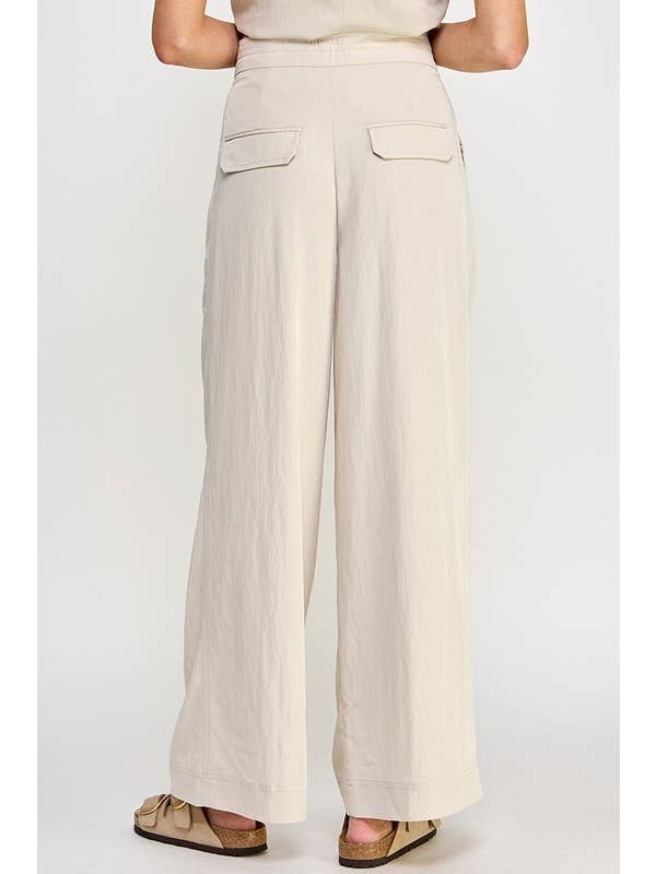 Full length pleated pants beige