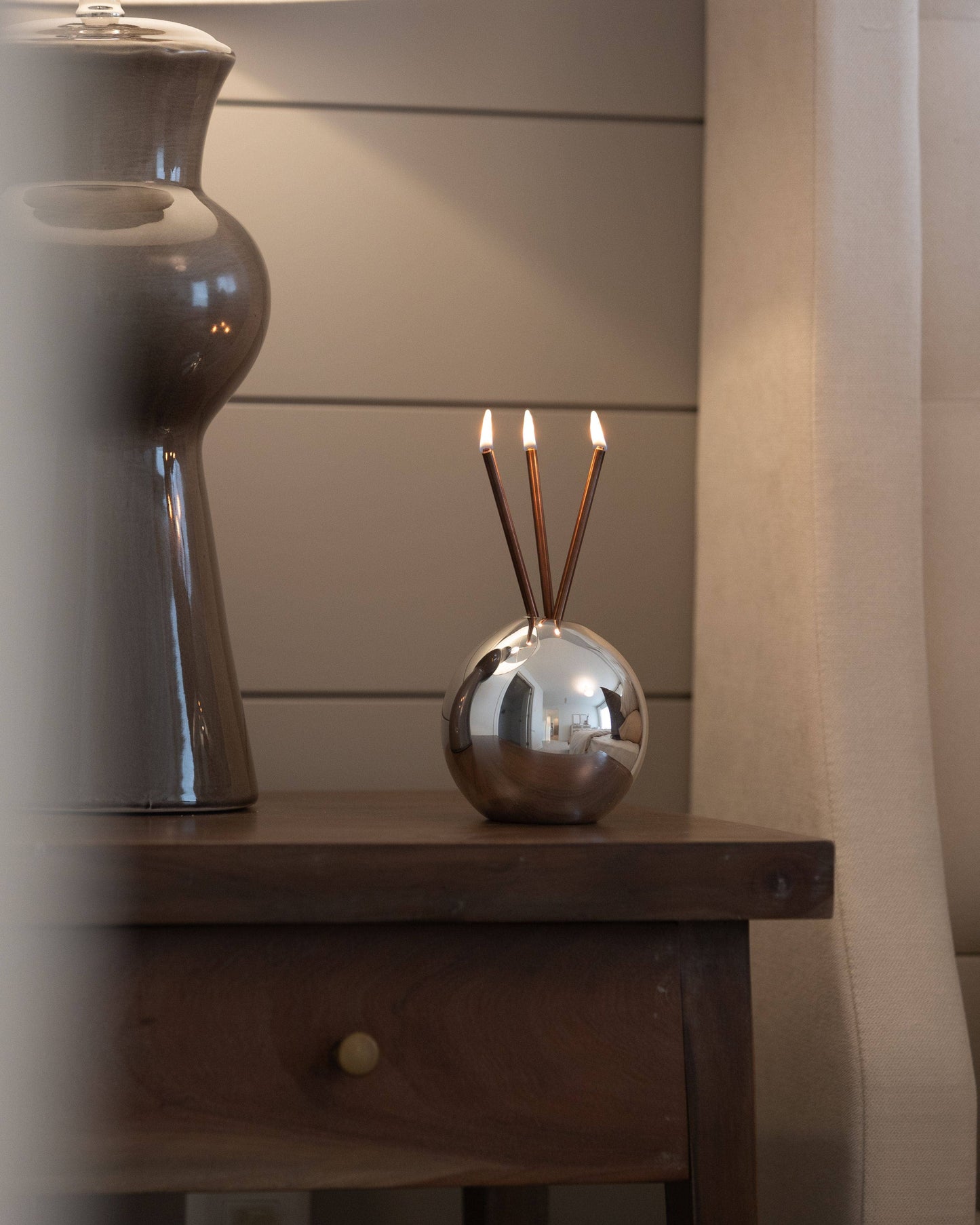 Neva Everlasting Vase, Silver Metallic Candle Holder